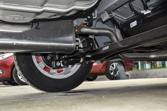 2015款赛欧3 1.5L手动理想版（天窗）