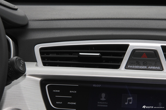 2018款吉利博越1.8TD自动智慧型4G互联版