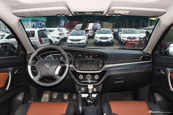 2017款海马M6 1.6L手动运动智能型图片