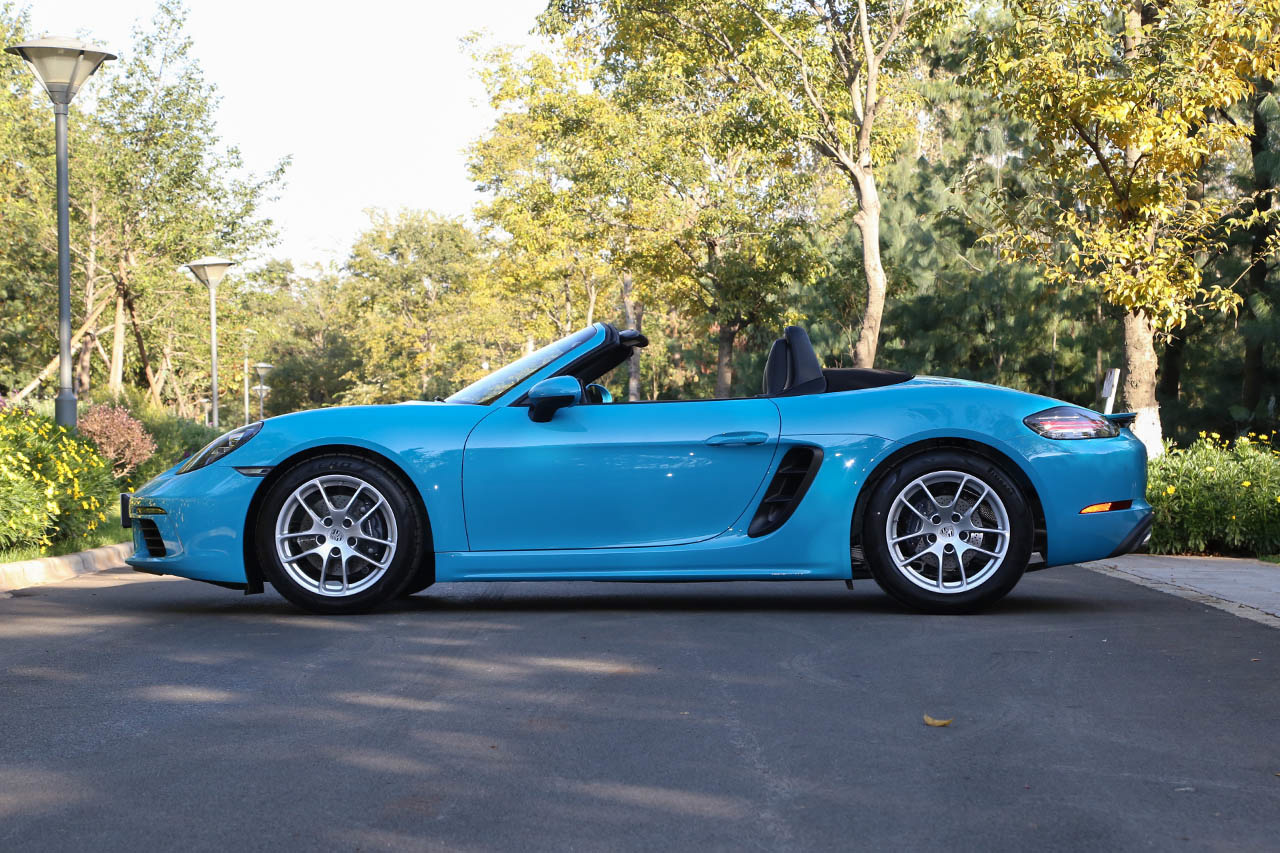 2016款保时捷718 boxster 2.0t自动