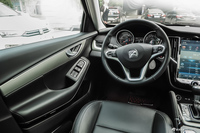 2016款众泰SR7 1.5T自动魔方之心版