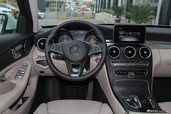 2017款改款奔驰C级C200L 2.0T自动运动版