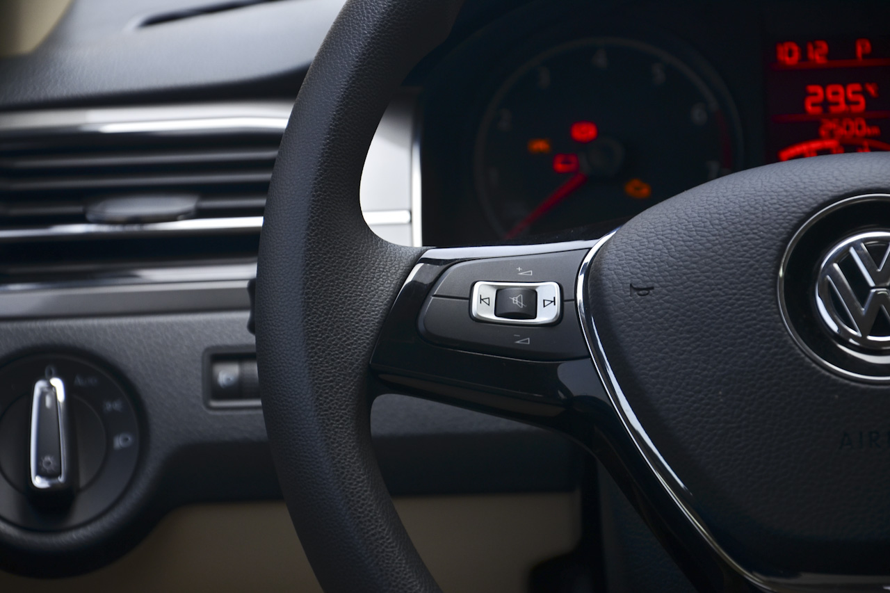 2017款桑塔纳浩纳1.6L自动豪华版