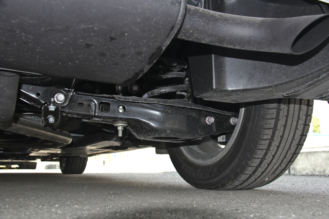 2017款雷克萨斯CT200h 舒适版单色