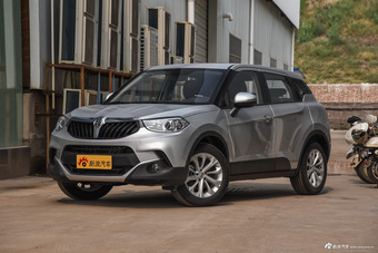 2016款中华V3 1.5L自动智能型 科技银