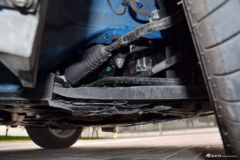 2016款宝骏310 1.2L手动豪华型 碧海蓝