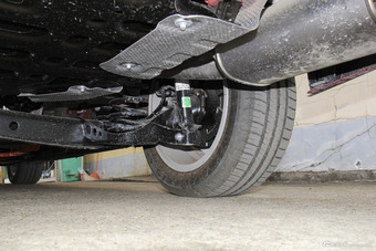 2017款荣威ei6 1.0T混动互联智享版