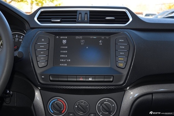 2017款风骏5 2.4L手动欧洲版汽油两驱精英型大双排4G69S4N