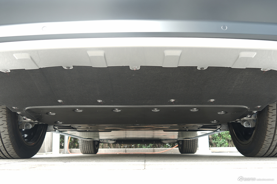 2018款蔚来ES8 创始版