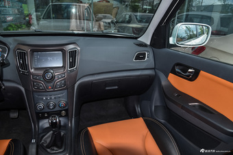 2015款海马S7 2.0L手动改款纵骋型