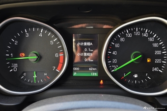 2017款北京BJ80 2.3T捍卫者