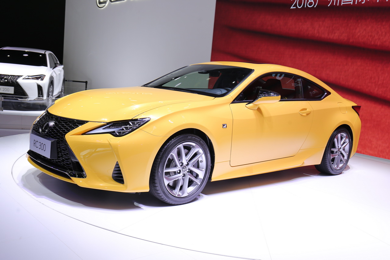 2018广州车展实拍：雷克萨斯RC