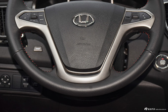 2017款圣达菲1.5T手动两驱智享i3型