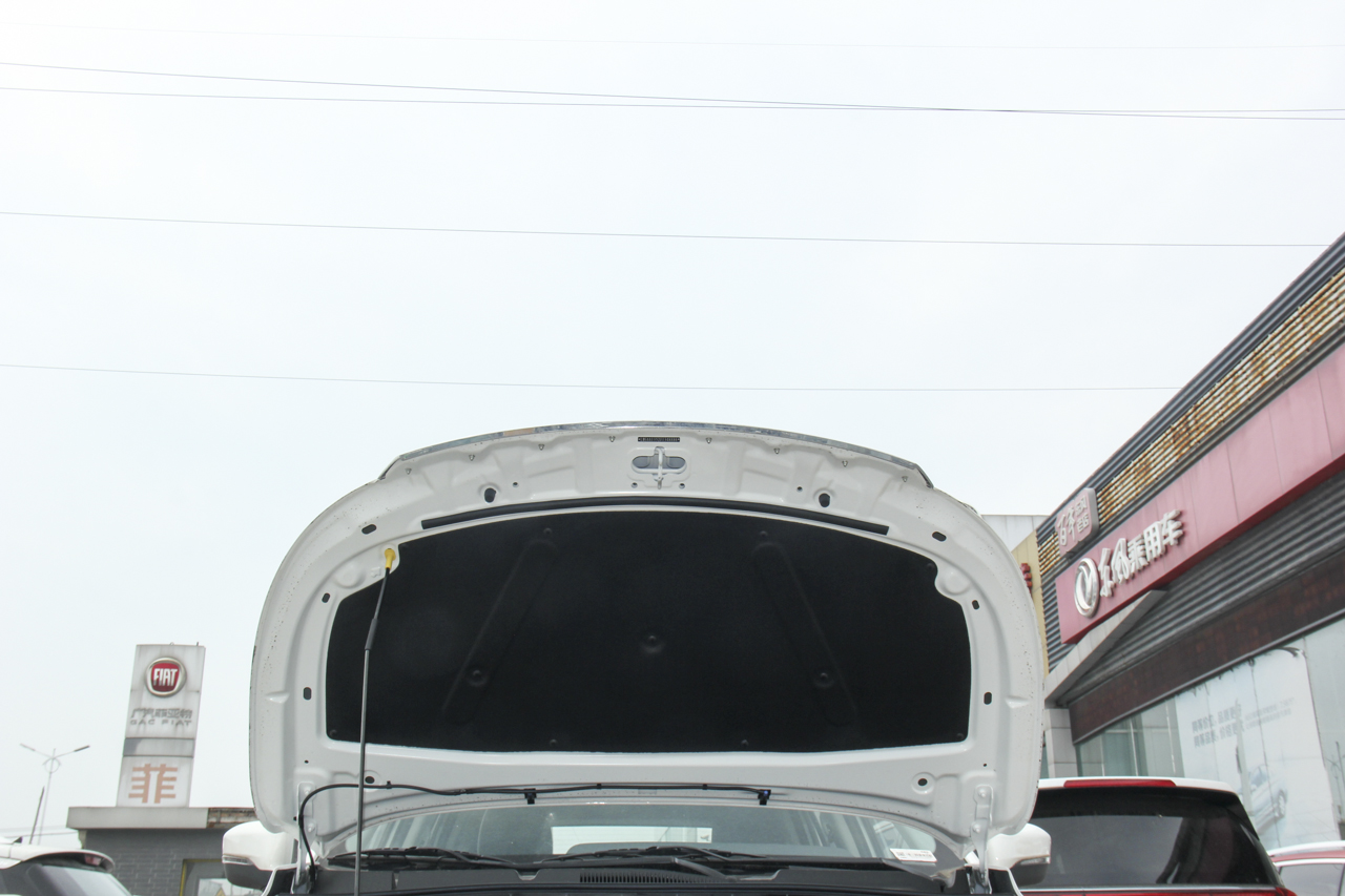 2018款传祺GS4 1.3T手动两驱精英版200T