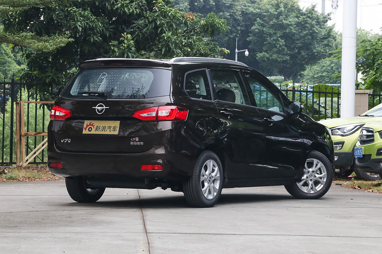 2017福美来七座版1.5T手动适·悦型7座