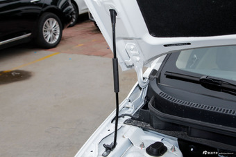 2016款和悦A30 1.5L手动舒适型 国V 典雅白