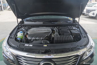 2017款传祺GA8 2.0T 320T自动至尊版