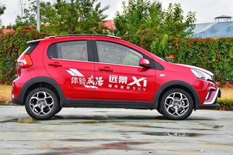 2017款吉利远景X1 1.3L自动玩家版