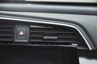 2016款思域1.5T自动220TURBO尊耀版