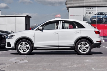 2018款奥迪Q3 30周年年型 30 TFSI风尚型