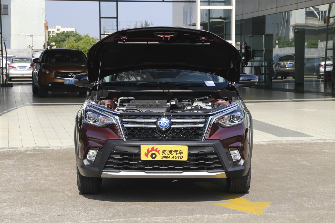 2018款启辰T70 2.0L自动睿享运动版