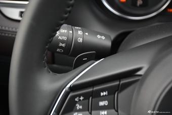 2018款阿特兹2.0L自动蓝天尊贵版