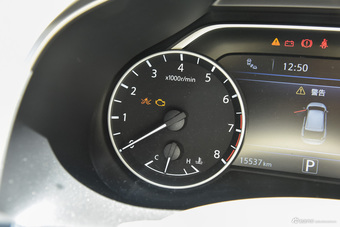 2015款楼兰 2.5L自动XV RES Plus两驱豪雅版