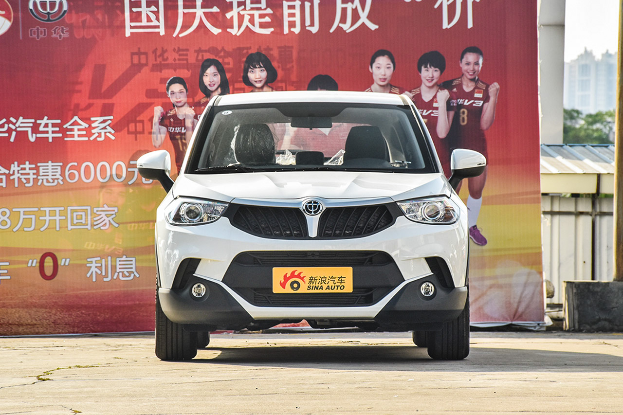 2016款中华V3 1.5L自动舒适型