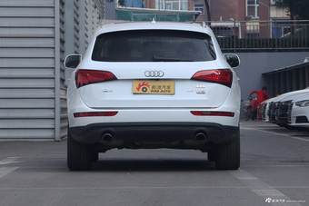 2017款奥迪Q5 2.0T自动40TFSI舒适型 