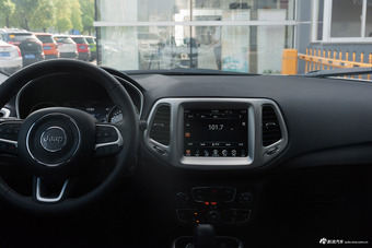 2017款指南者1.4T自动 200T家享版