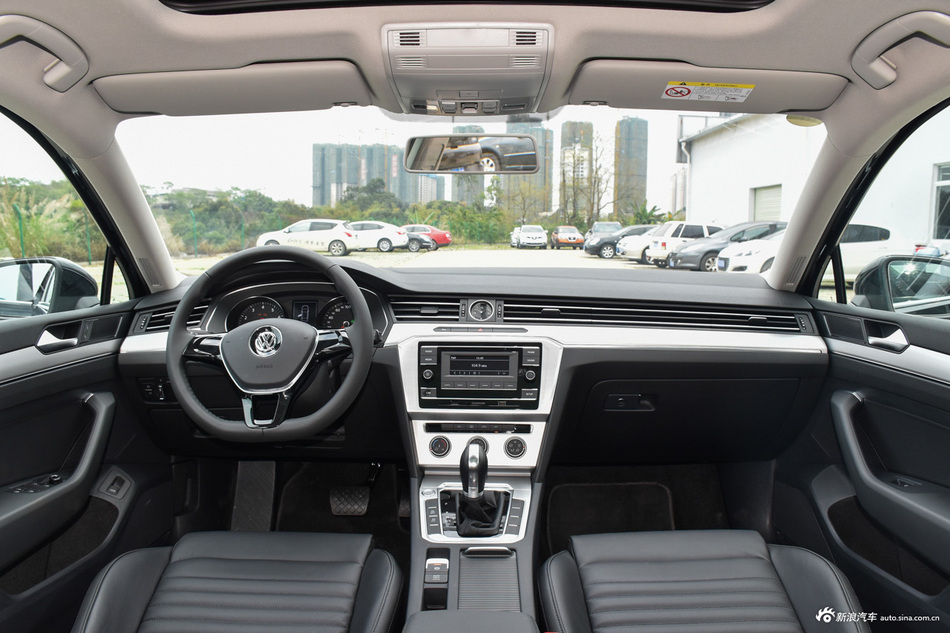 2018款迈腾1.4T自动280TSI DSG越享型