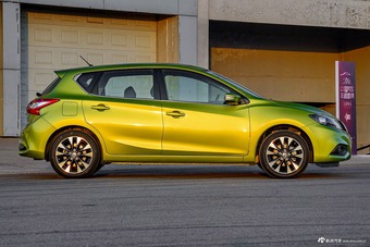 2016款新骐达 1.6L自动智尊版