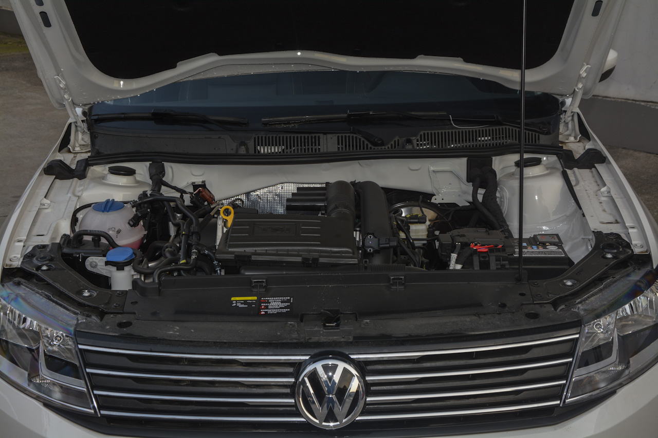 2017款朗行1.2T自动舒适版180TSI DSG