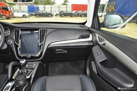 2016款众泰SR7 1.5T手动魔方之心版