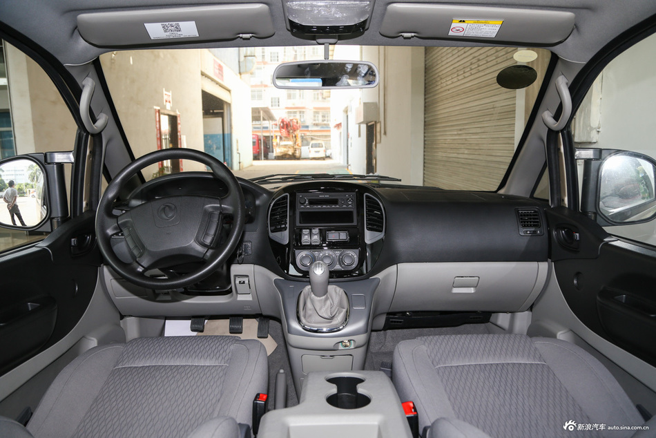 2016款菱智M5 2.0L手动7座标准型L