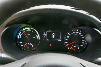 2018款起亚K5 PHEV 2.0L自动智尊版