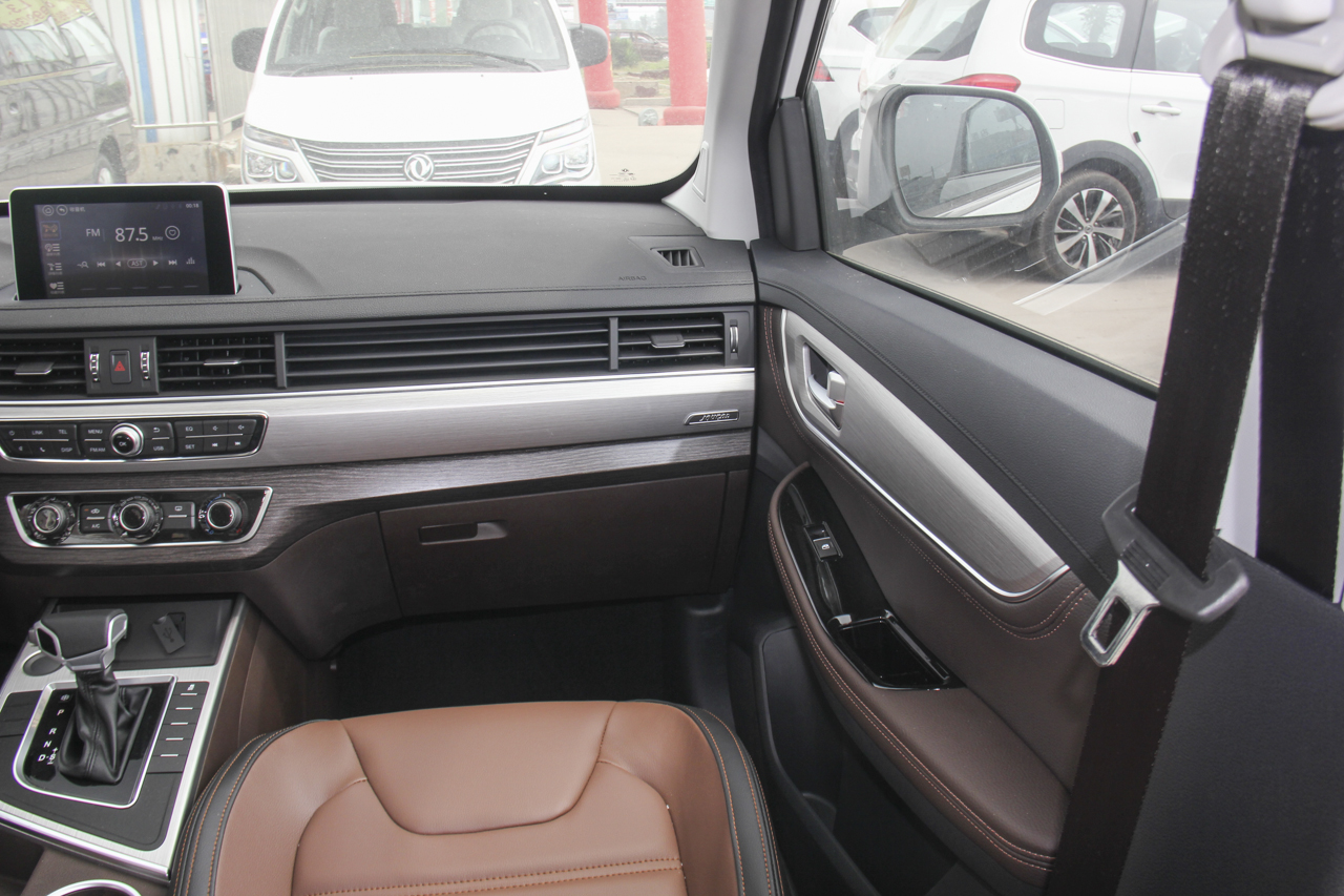 2017款景逸X6 乐享系列1.5T自动豪华型