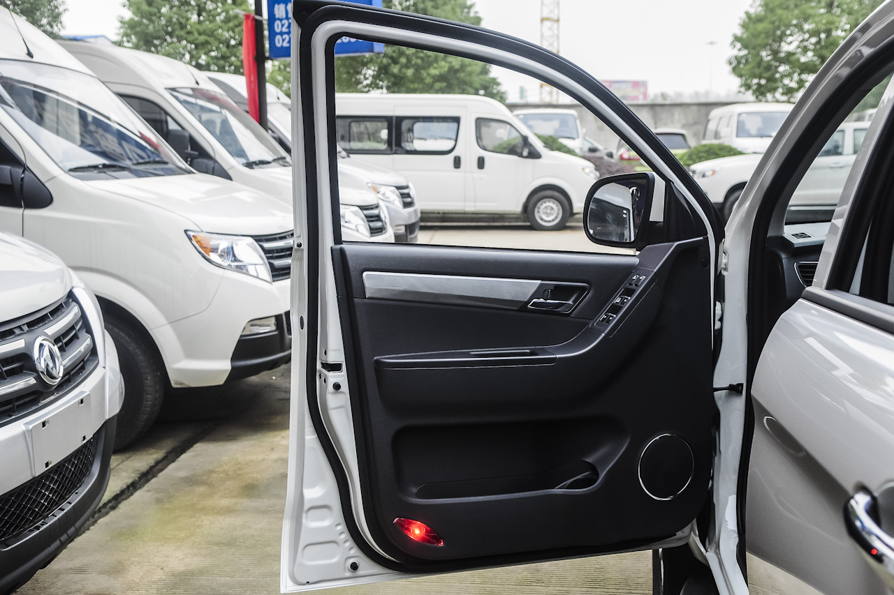 2015款帅铃T6 2.8T手动柴油新锐型HFC4DA1-2C