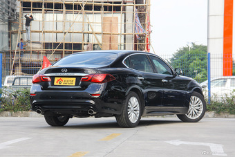 2015款英菲尼迪Q70L 2.5L悦享版