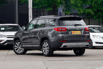 2017款长安CS95 2.0T自动两驱智途版