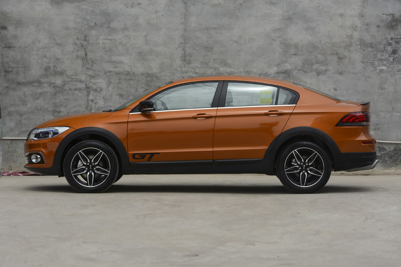  2018款观致3 GT 1.6T自动尊贵型