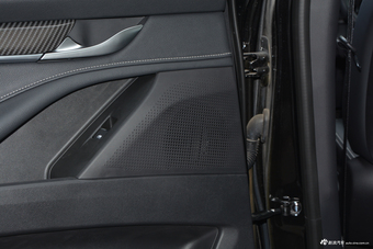 2017上汽大通D90 2.0T自动两驱水星