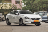 2018款沃尔沃S60L 2.0T自动T5智驭版 