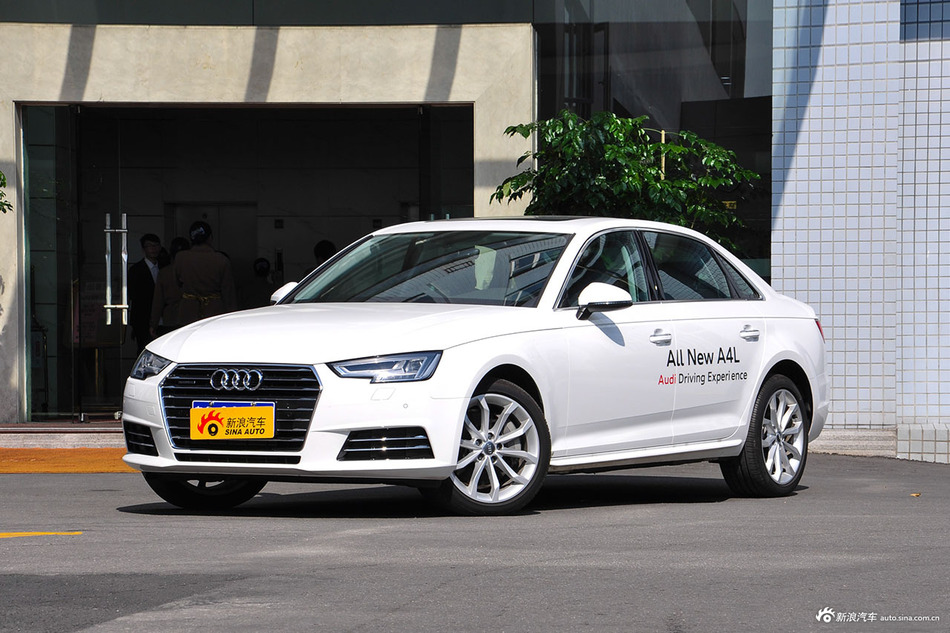2017款奥迪A4L 2.0T自动45TFSI quattro风尚型