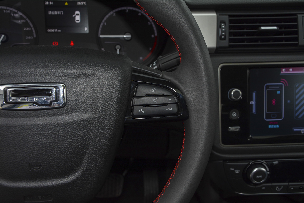  2018款观致3都市SUV 1.6T自动尊贵型