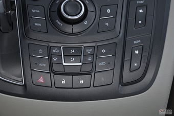 2017款GL8 2.5L自动舒适型