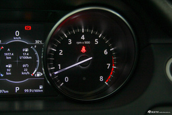 2018款发现神行2.0T自动HSE LUXURY