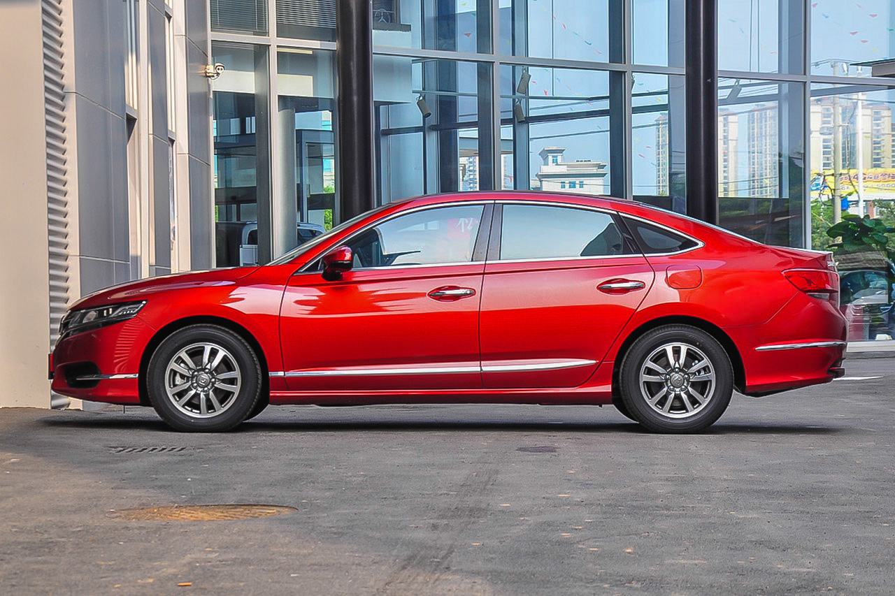 2015款思铂睿2.0L自动典藏版EXi-L