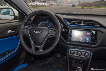 2017款瑞虎3X 1.5L手动时尚版