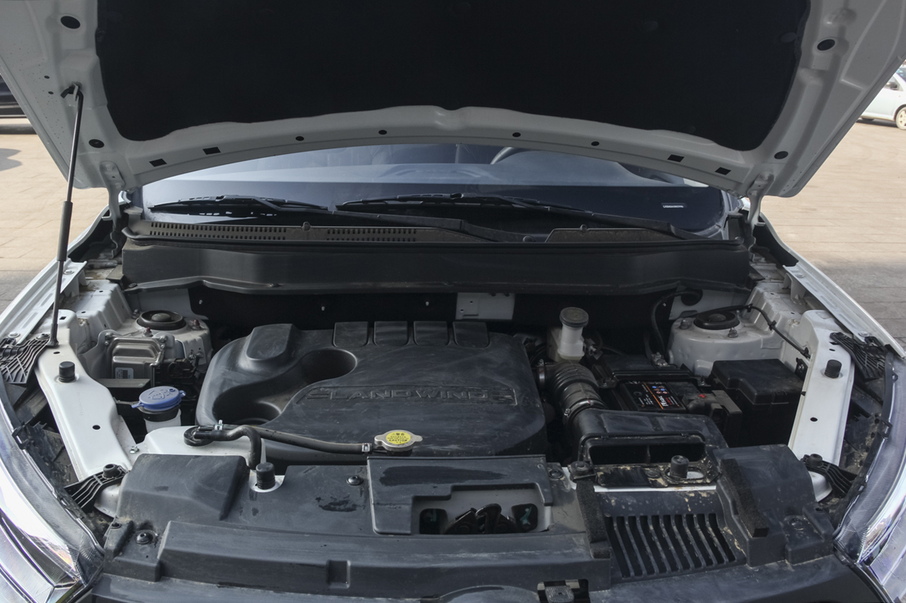 2017款陆风X2 1.6L手动劲锐版 